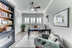 404 Summit Ridge Ct, Willis, TX 77318 - Photo 7