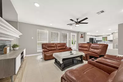 552 Roanoke Drive, Conroe, TX 77302 - Photo 3