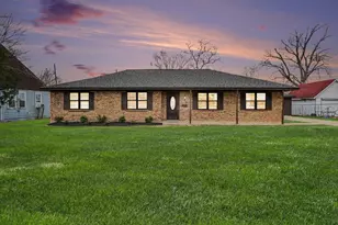 308 San Jacinto St, La Porte, TX 77571 - Photo 1