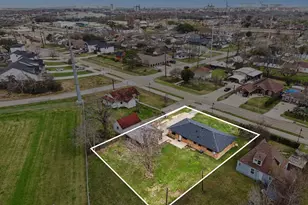 308 San Jacinto St, La Porte, TX 77571 - Photo 23