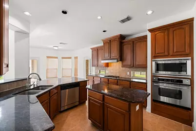 13202 Brushy Knoll Lane, Sugar Land, TX 77498 - Photo 7