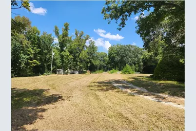 811 County Road 2068, Liberty, TX 77575 - Photo 3