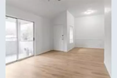 812 Jefferson Avenue #D, Cleveland, TX 77327 - Photo 11