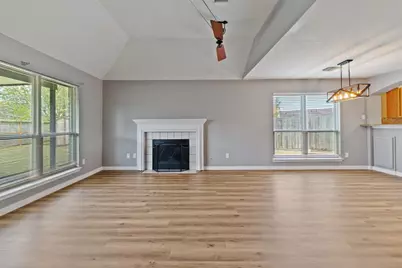 3904 Ivywood Drive, Pearland, TX 77584 - Photo 9