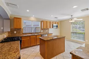 3904 Ivywood Dr, Pearland, TX 77584 - Photo 11