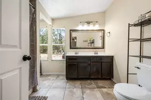 20220 Plaza Cir, Crosby, TX 77532 - Photo 17