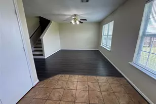 13235 Seagler Park Ln, Houston, TX 77047 - Photo 3