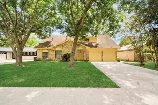 9131 Rentur Dr, Houston, TX 77031 - Photo 1