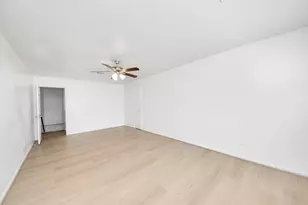 9131 Rentur Dr, Houston, TX 77031 - Photo 19