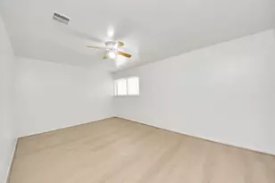 9131 Rentur Dr, Houston, TX 77031 - Photo 15
