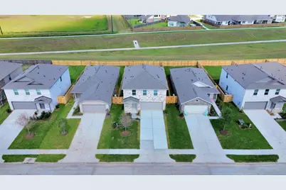 1631 Windrose Bend, Angleton, TX 77515 - Photo 45