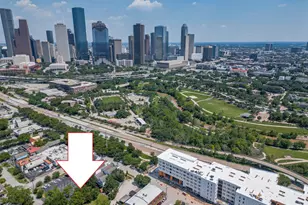 2009 State St, Houston, TX 77007 - Photo 3