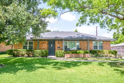 1815 Sea Queen Court, Houston, TX 77008 - Photo 1