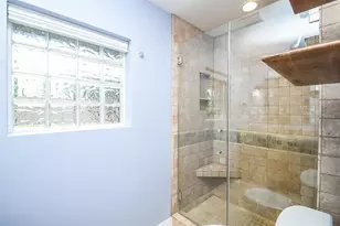 1815 Sea Queen Ct, Houston, TX 77008 - Photo 19