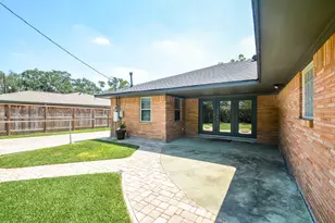 1815 Sea Queen Ct, Houston, TX 77008 - Photo 27