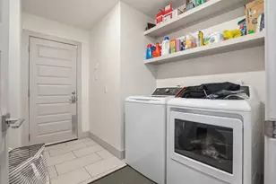 8706 Rippling Water Dr, Sugar Land, TX 77479 - Photo 21