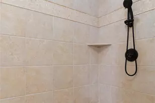 11302 Longmire Creek Ct, Conroe, TX 77304 - Photo 9