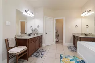 11302 Longmire Creek Ct, Conroe, TX 77304 - Photo 13