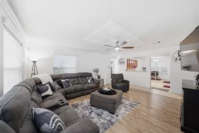 6619 Romsley Lane, Houston, TX 77049 - Photo 5
