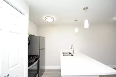 2515 Yoakum Boulevard #09, Houston, TX 77006 - Photo 11