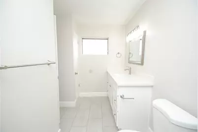 2515 Yoakum Boulevard #09, Houston, TX 77006 - Photo 15