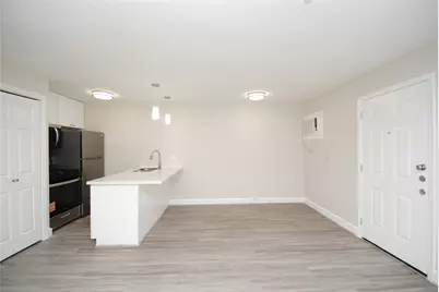 2515 Yoakum Boulevard #09, Houston, TX 77006 - Photo 7