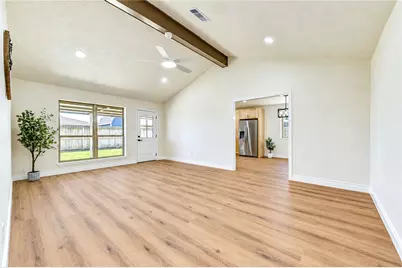 10012 Hummingbird Street, La Porte, TX 77571 - Photo 11