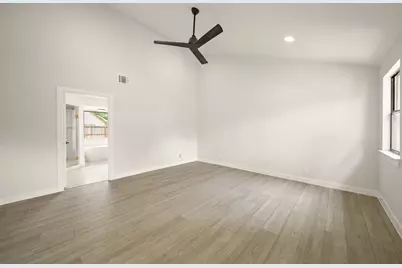 3010 Manila Lane, Houston, TX 77043 - Photo 9