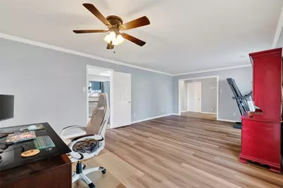 1040 Glenview Drive, Pearland, TX 77581 - Photo 11