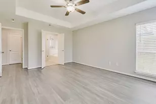 14914 Bennetts Mill Ln, Sugar Land, TX 77498 - Photo 21