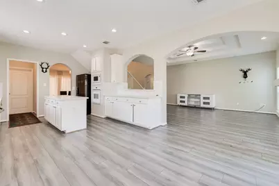 14914 Bennetts Mill Lane, Sugar Land, TX 77498 - Photo 13
