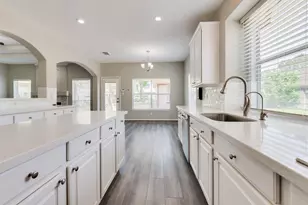14914 Bennetts Mill Ln, Sugar Land, TX 77498 - Photo 17