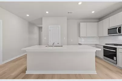 2518 N Heritage Drive, Dayton, TX 77535 - Photo 1