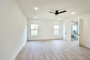 1904 Davonley Wy, Houston, TX 77080 - Photo 9