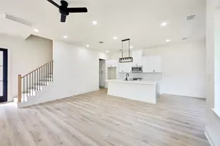 1904 Davonley Wy, Houston, TX 77080 - Photo 5