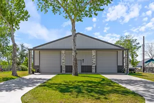 174 County Rd 243, Bay City, TX 77414 - Photo 1