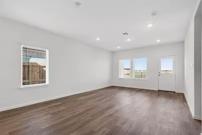 4034 Bronco Station Ln, League City, TX 77511 - Photo 7