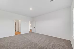 4034 Bronco Sta Ln, League City, TX 77511 - Photo 9