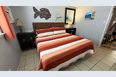 2328 Avenue P 1/2, Galveston, TX 77550 - Photo 13