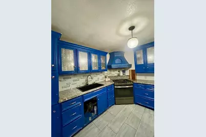 1022 W 10th Street, Freeport, TX 77541 - Photo 3