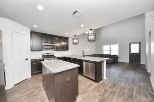 619 Ashley Falls Ln, Rosharon, TX 77583 - Photo 11