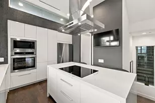 434 W Bell St, Houston, TX 77019 - Photo 9