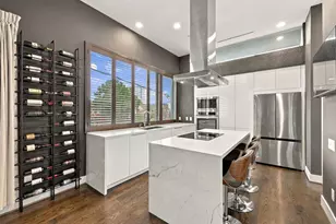 434 W Bell St, Houston, TX 77019 - Photo 9