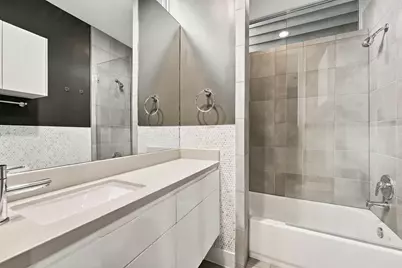 434 W Bell Street, Houston, TX 77019 - Photo 5