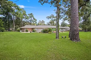 1310 Sycamore Ln, Houston, TX 77339 - Photo 49