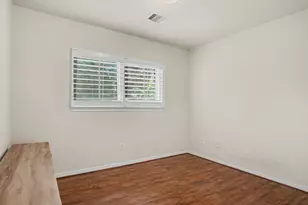 1310 Sycamore Ln, Houston, TX 77339 - Photo 45