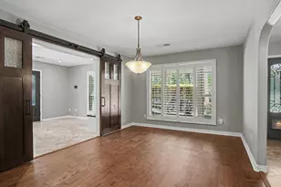 1310 Sycamore Ln, Houston, TX 77339 - Photo 7