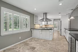1310 Sycamore Ln, Houston, TX 77339 - Photo 15