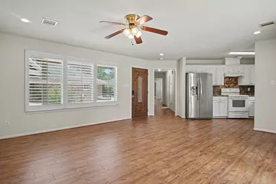 1310 Sycamore Lane, Houston, TX 77339 - Photo 37