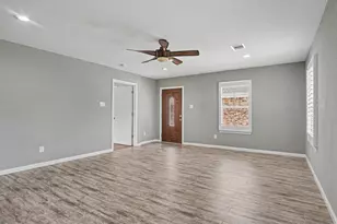 1310 Sycamore Ln, Houston, TX 77339 - Photo 39
